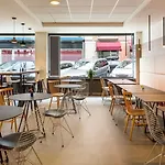 Ibis Centre Gare Hotel 3*