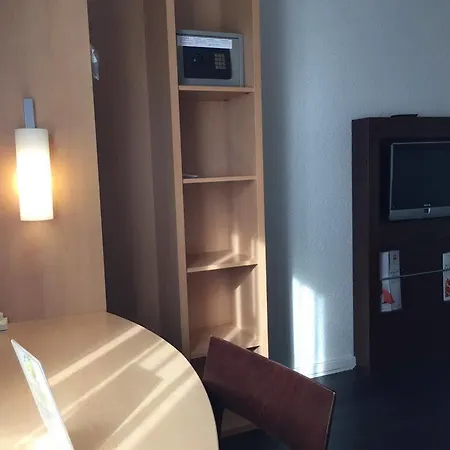 Hotel Ibis Centre Gare Genf