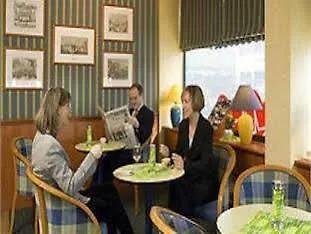 Ibis Centre Gare Hotel 3*
