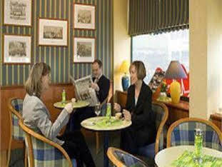 Ibis Centre Gare Hotel 3*